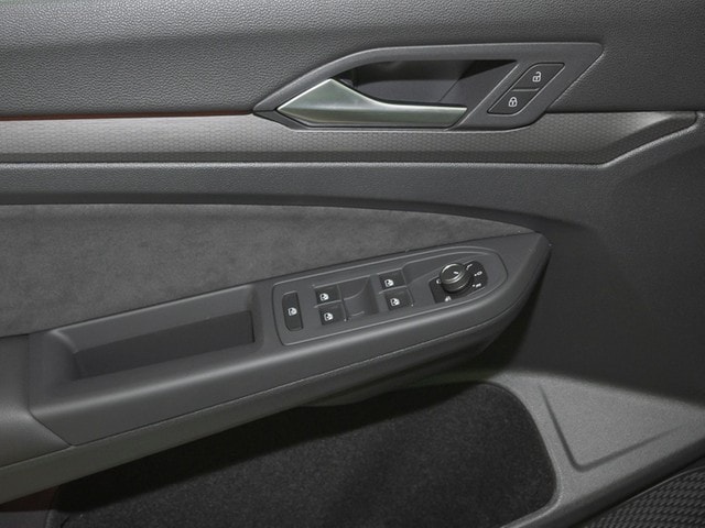 Volkswagen Golf 2.0 TSI Golf VIII