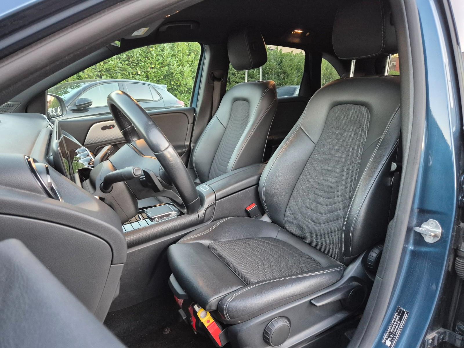 Mercedes-Benz B 250 B 250 e Sedan