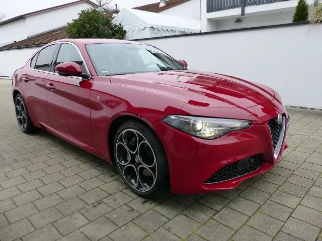 Alfa Romeo Giulia AT8 JTDm Lusso TI