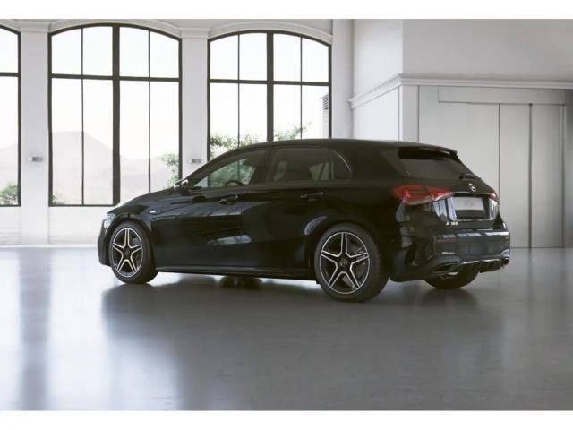 Mercedes-Benz A 180 AMG Line Hatchback