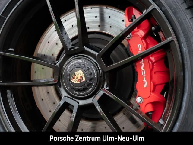 Porsche 992 4 Cabrio Carrera GTS