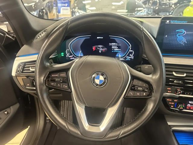 BMW 530 530e Sedan
