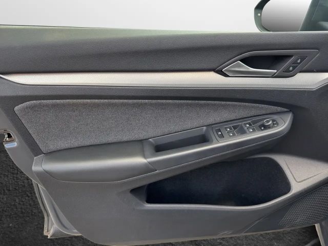 Volkswagen Golf 1.5 TSI Move Variant