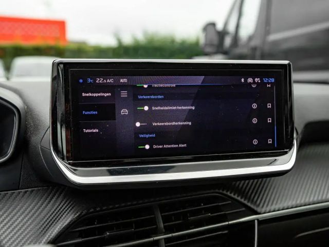 Peugeot 208 100pk MT6 | Camera | Navi. | Parkeers. v&a | Au...