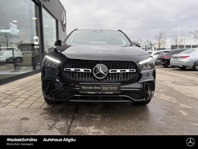 Mercedes-Benz GLA 200 Progressive