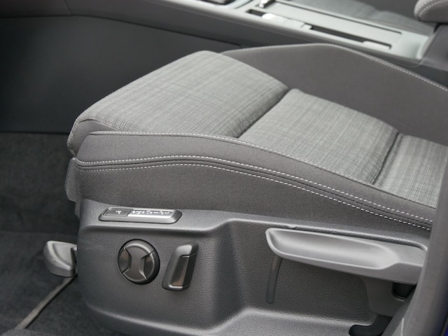 Volkswagen Passat 1.5 TSI R-Line Variant