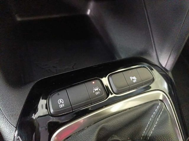 Opel Corsa Elegance business+