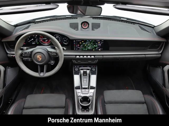 Porsche 992 4 Coupé GTS Targa