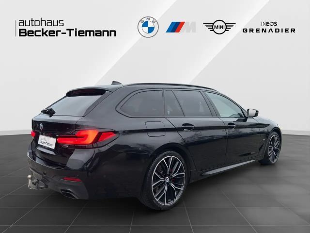 BMW 540 540d M-Sport Touring xDrive