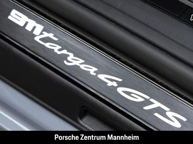 Porsche 992 4 Coupé GTS Targa