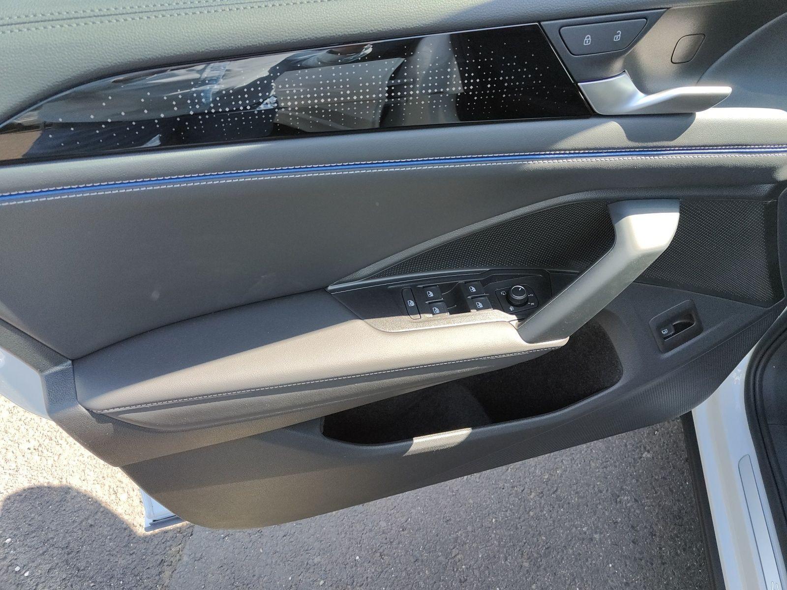 Volkswagen Tiguan R-Line eHybrid