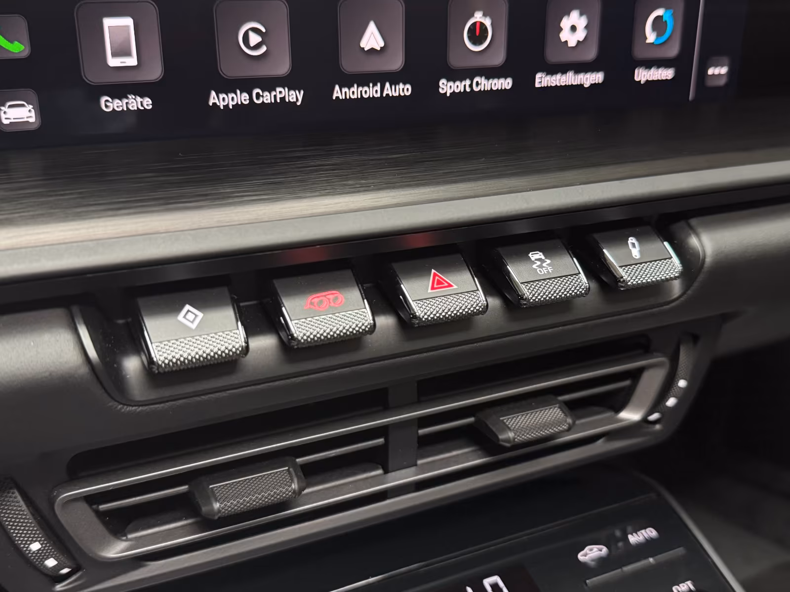 Porsche 911 4 Cabriolet GTS Targa