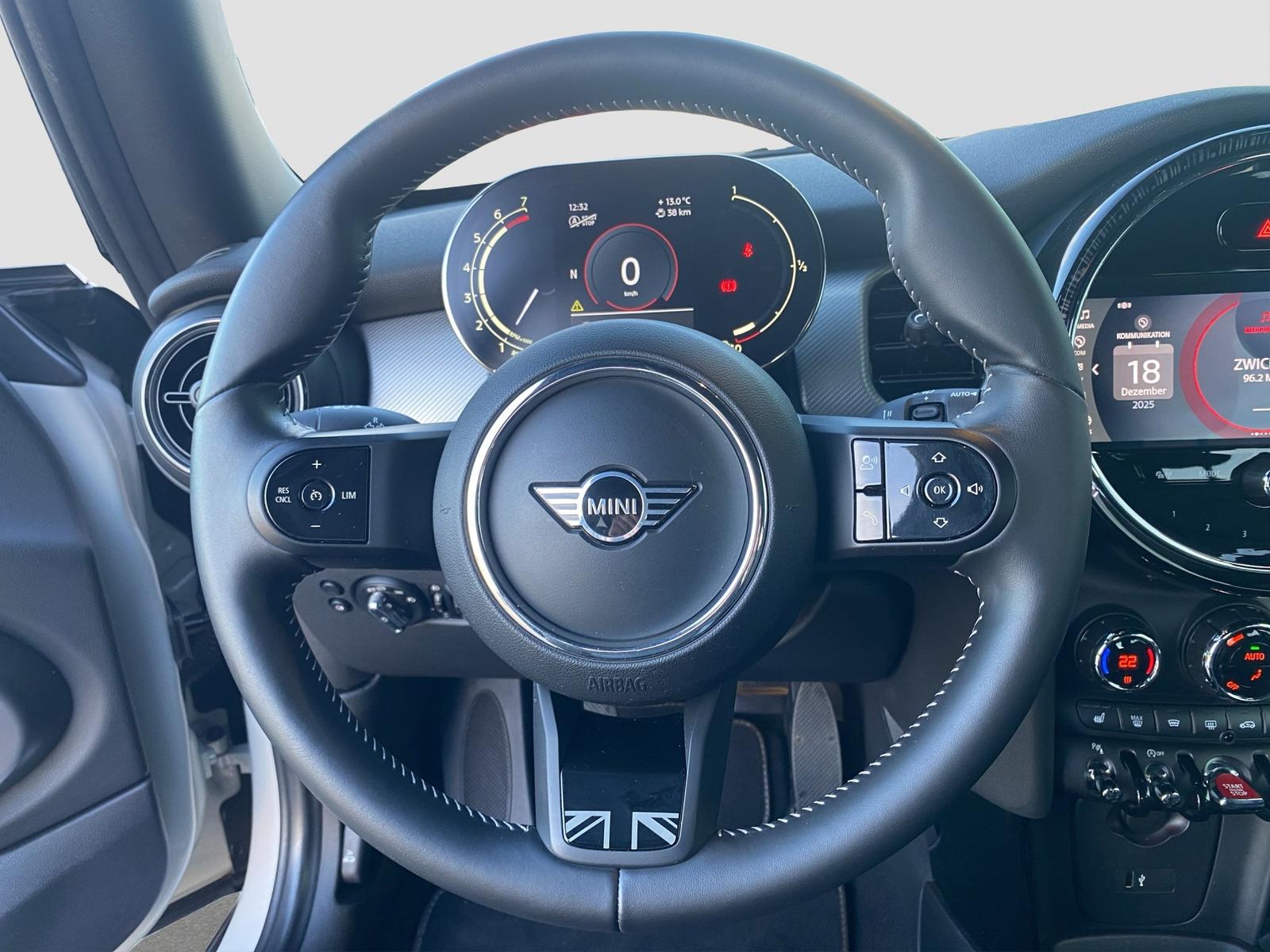 MINI Cooper Yours Trim Sportsitz PianoBlack YOUNIQUE