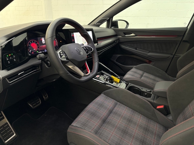 Volkswagen Golf 2.0 TSI DSG IQ.Drive Sound