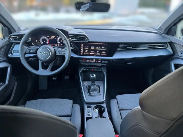 Audi A3 30 TFSI Sedan