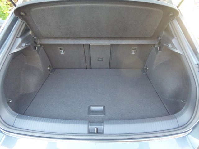 Volkswagen T-Roc T-ROC 1.5 E2 R-L  BT110 TSID7F