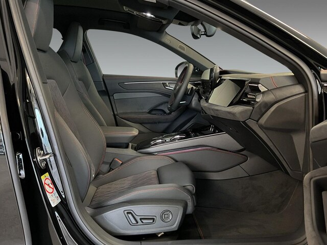 Audi A6 e-tron Avant Quattro