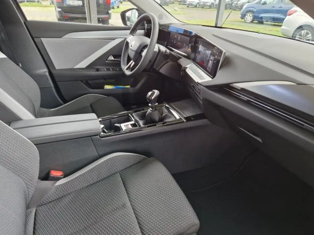 Opel Astra Edition Sports Tourer