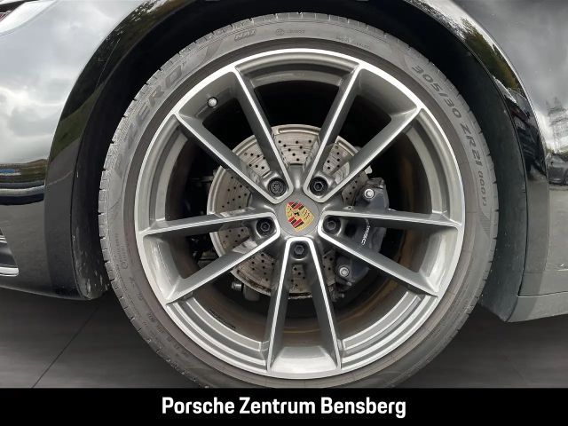 Porsche 992 Carrera Coupé