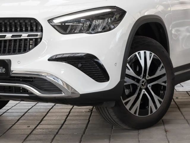 Mercedes-Benz GLA 180 Progressive