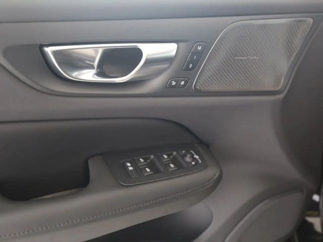 Volvo V60 AWD Dark Plus T6