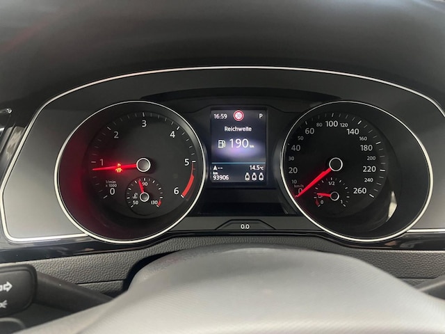 Volkswagen Passat 2.0 TDI Business DSG Variant