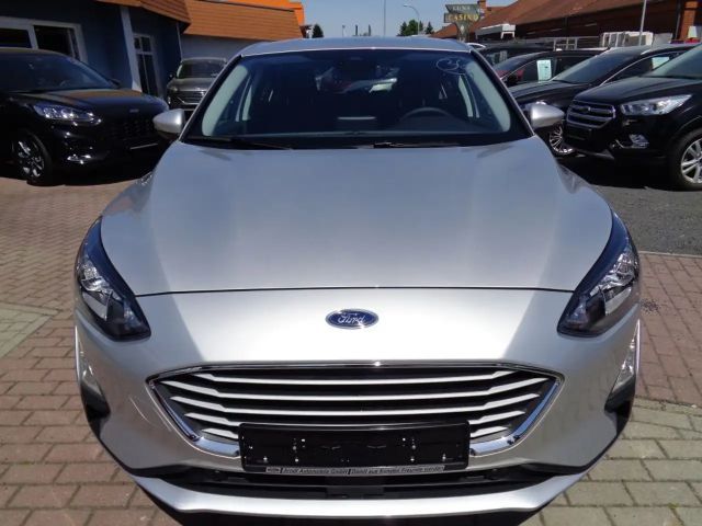 Ford Focus Cool & Connect