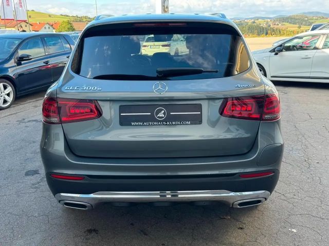 Mercedes-Benz GLC 300 4MATIC GLC 300 e
