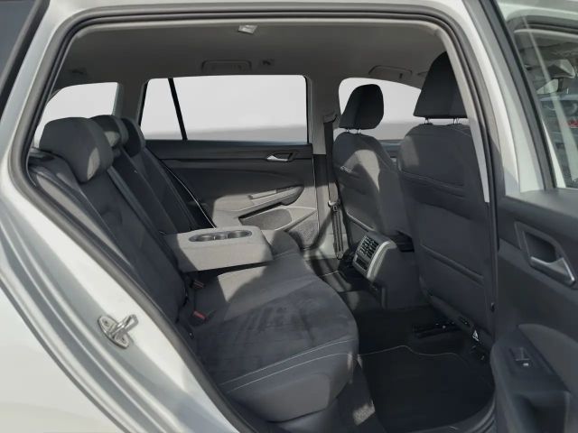 Volkswagen Golf 2.0 TDI DSG Style Variant