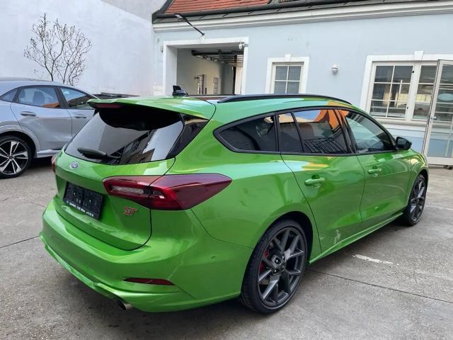 Ford Focus ST Line