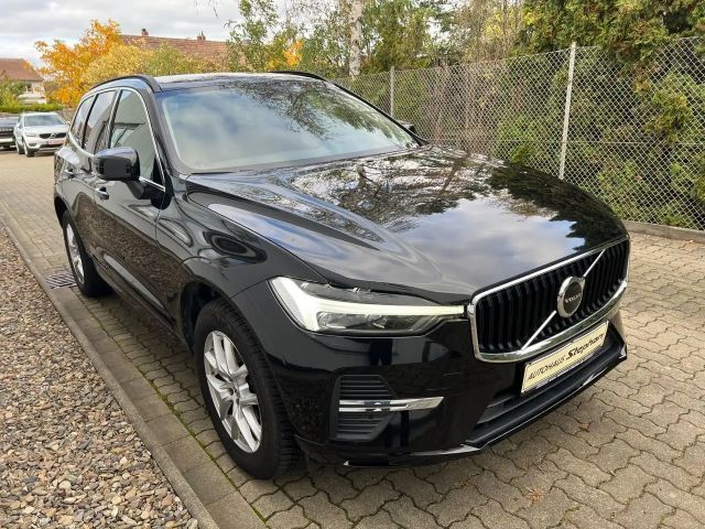 Volvo XC60 Momentum