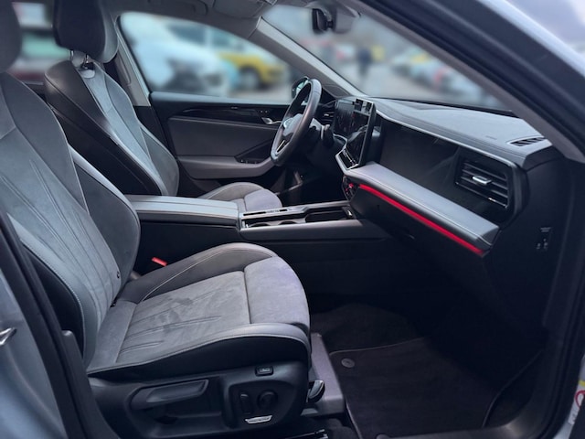 Volkswagen Passat 1.5 eTSI Business Variant