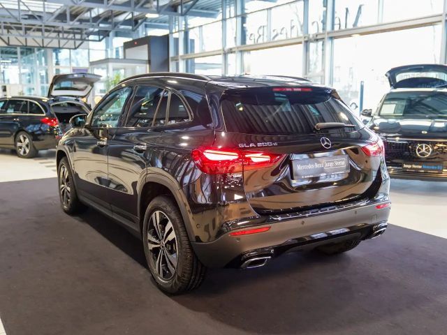 Mercedes-Benz GLA 200 GLA 200 d Progressive