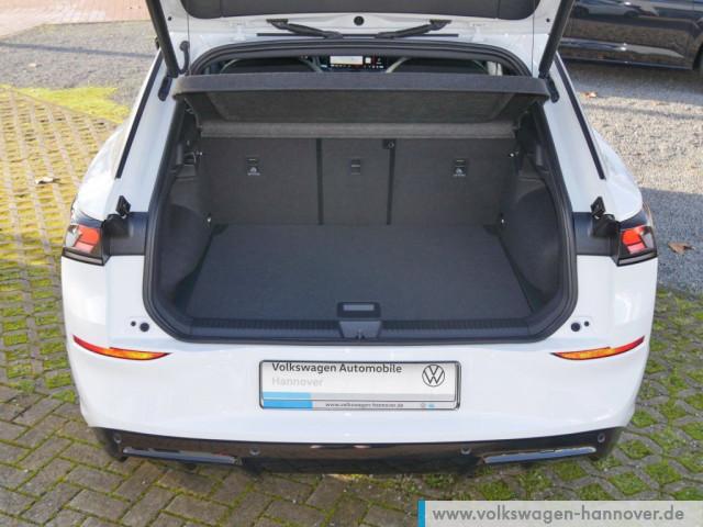 Volkswagen T-Roc 1.5 eTSI DSG IQ.Drive R-Line