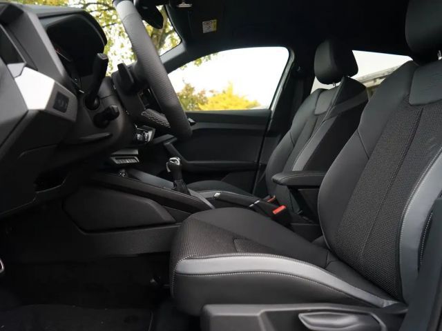 Audi A1 35 TFSI Allstreet S-Line