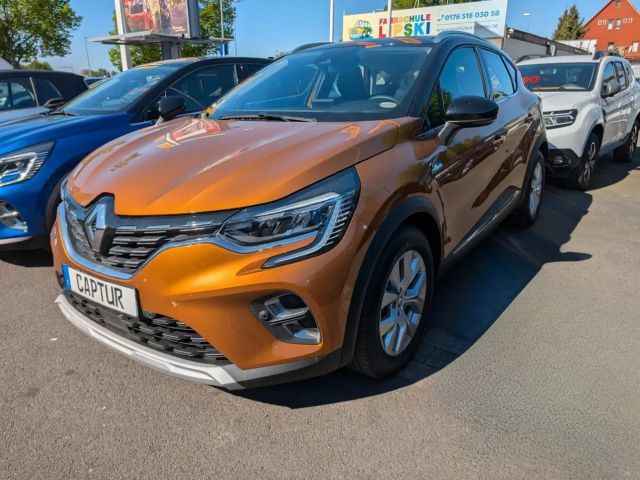 Renault Captur E-Tech Hybrid Intens