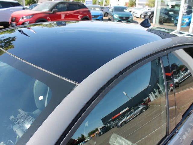 Peugeot E-208 GT-Line Hybrid