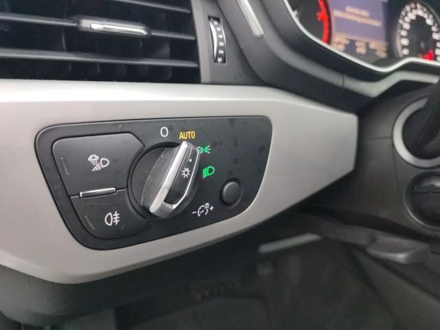 Audi A5 35 TFSI Cabriolet S-Line