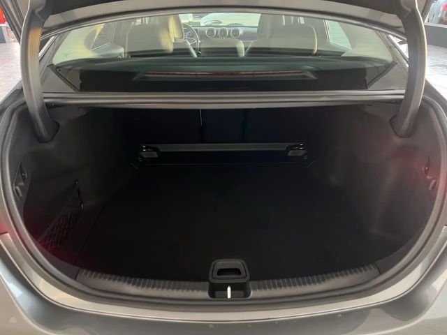 Mercedes-Benz C 220 AVANTGARDE C 220 d Sedan