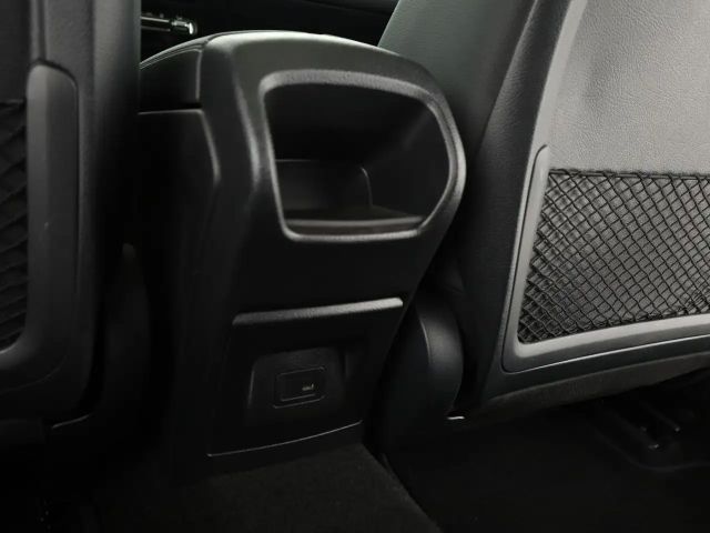 Mercedes-Benz A 250 A 250 e