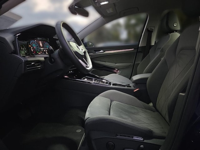 Volkswagen Golf 1.5 eTSI DSG Golf VIII Sport