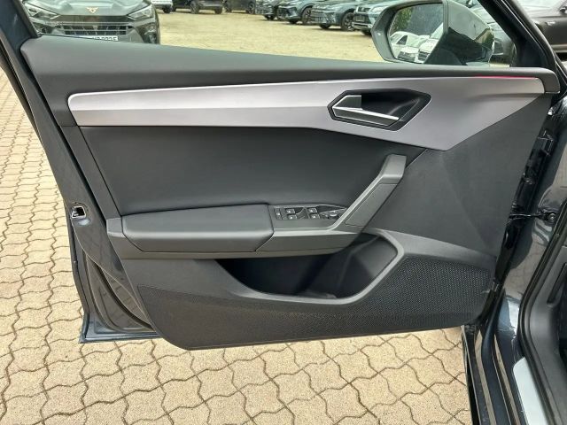 Seat Leon 1.5 eTSI Black FR-lijn