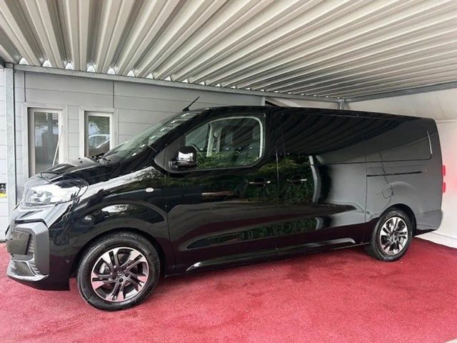 Opel Zafira Life VIP längster Radstand/Standheizung/AHK/8Sitzer