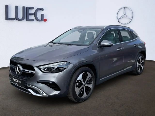 Mercedes-Benz GLA 200 Progressive
