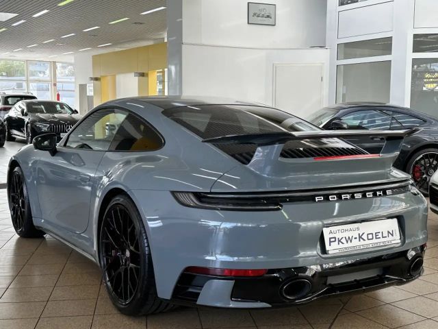 Porsche 992 4S Coupé