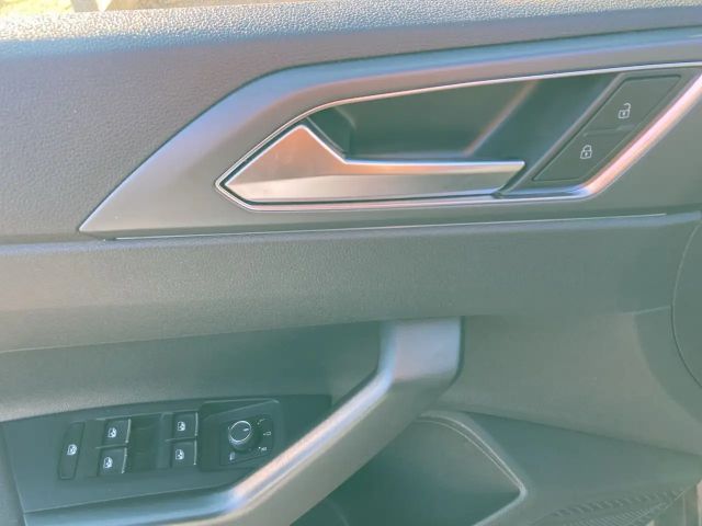 Volkswagen Taigo 1.5 TSI DSG R-Line