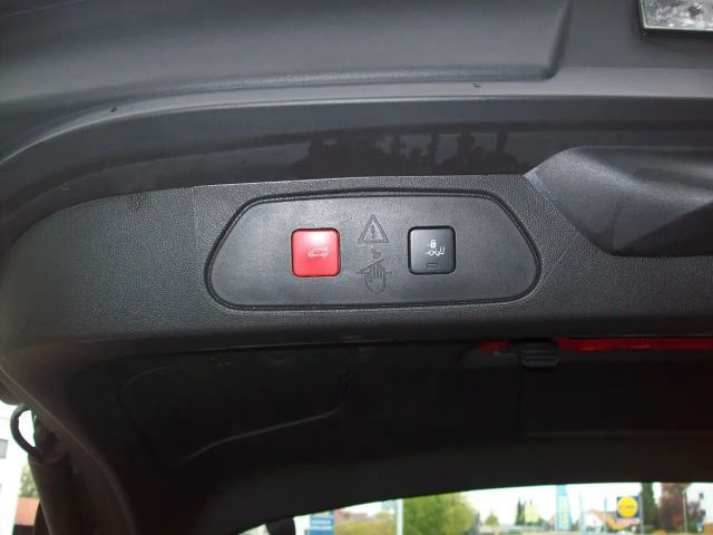 Opel Grandland X 1.2 T LED 360* SHZ LHZ Navi AHK