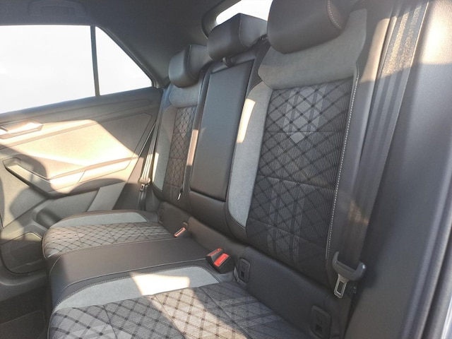 Volkswagen T-Roc T-Roc R-Line1.5 TSI Assistenz+Infotainment LM"19