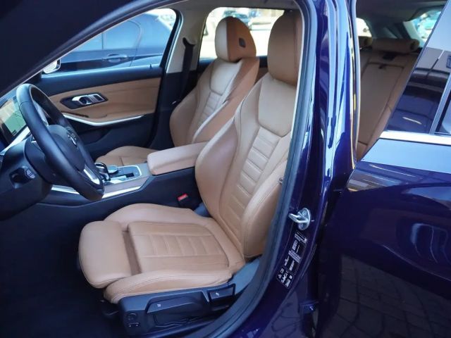 BMW 330 330d Luxury Line Touring xDrive