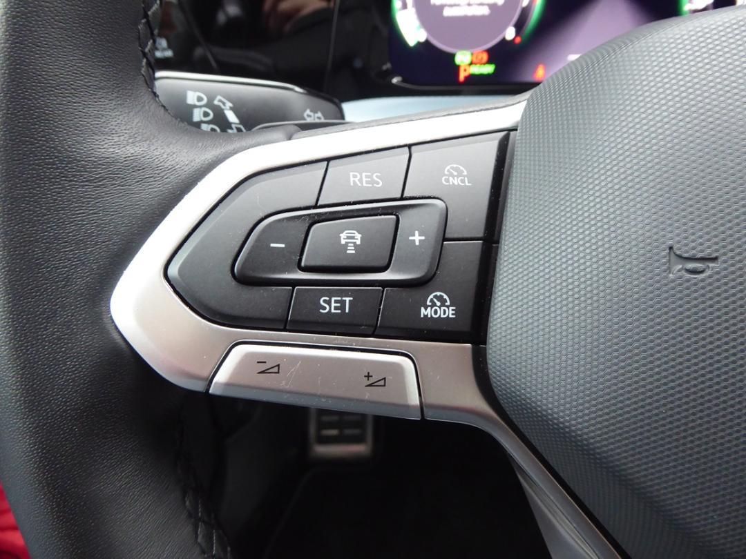 Volkswagen Golf 1.5 eTSI Variant